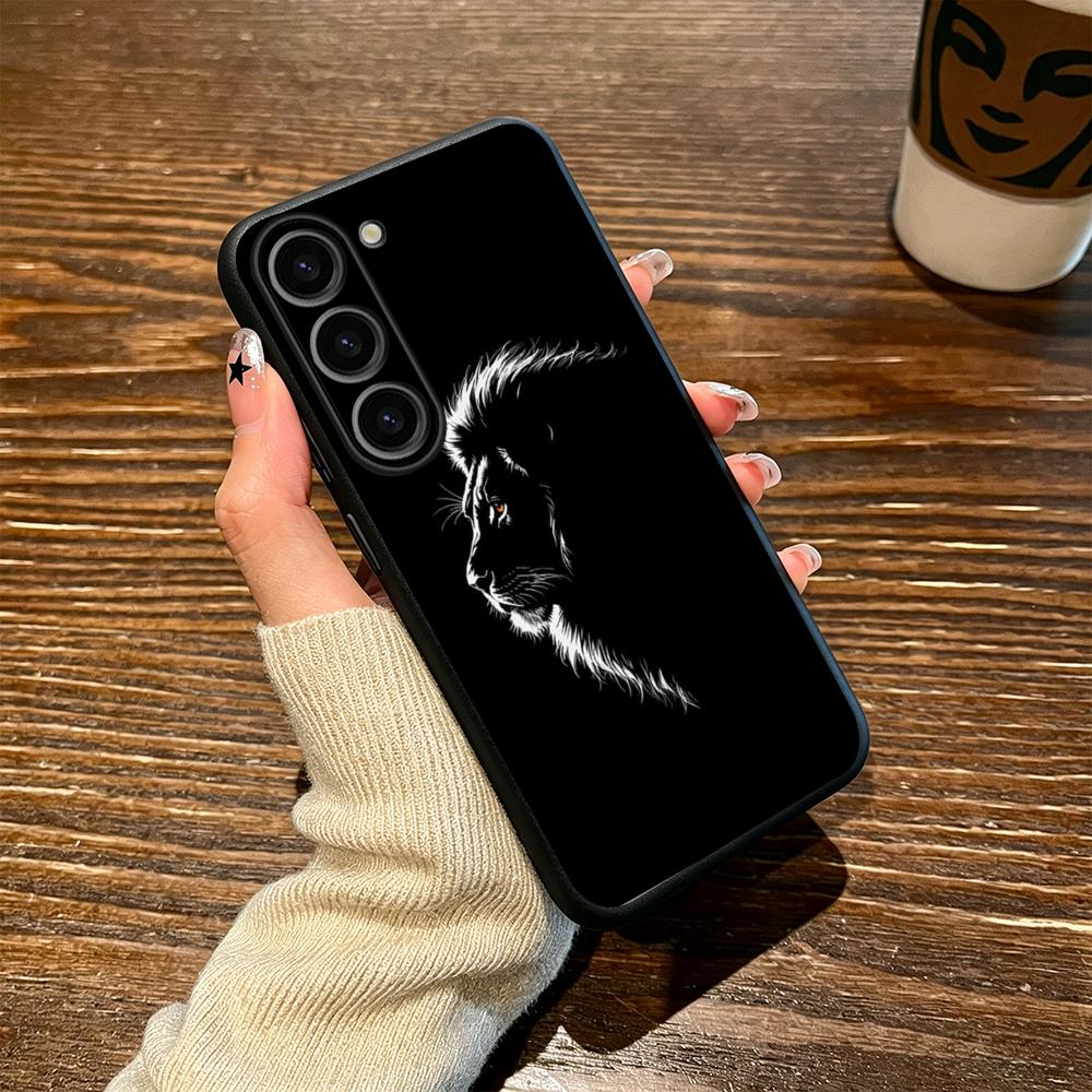 Coole König-Löwen-Mode-Design  – Samsung Galaxy S25 Bewertung und Preis